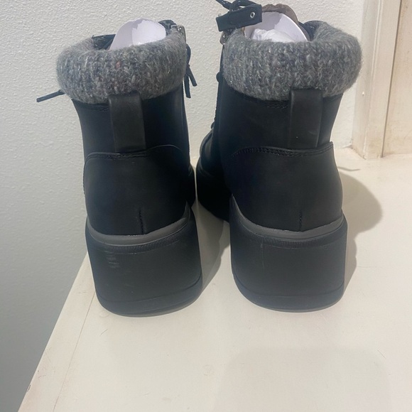 Dr Scholl’s Women’s Max Alpine Ankle Winter Boots Black Wedge Style New size 10 - Picture 4 of 16